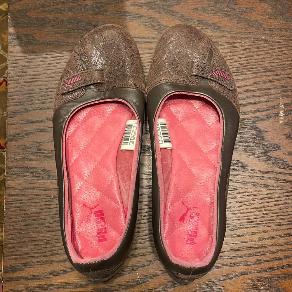 Puma 8.5 slip on brown shoes